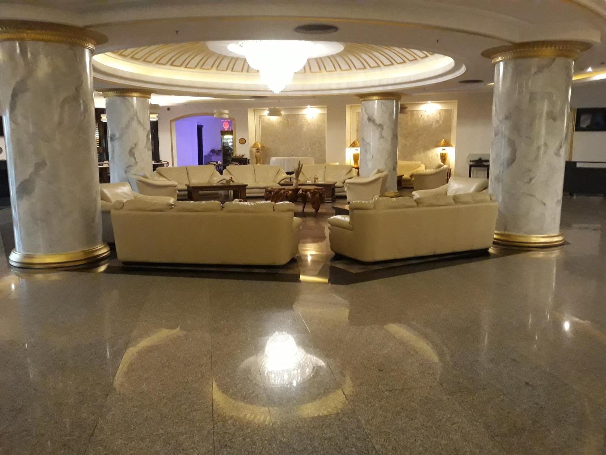 เอเม็กโซเทล โกแชลิ Hotel โคจาเอลี ภายนอก รูปภาพ