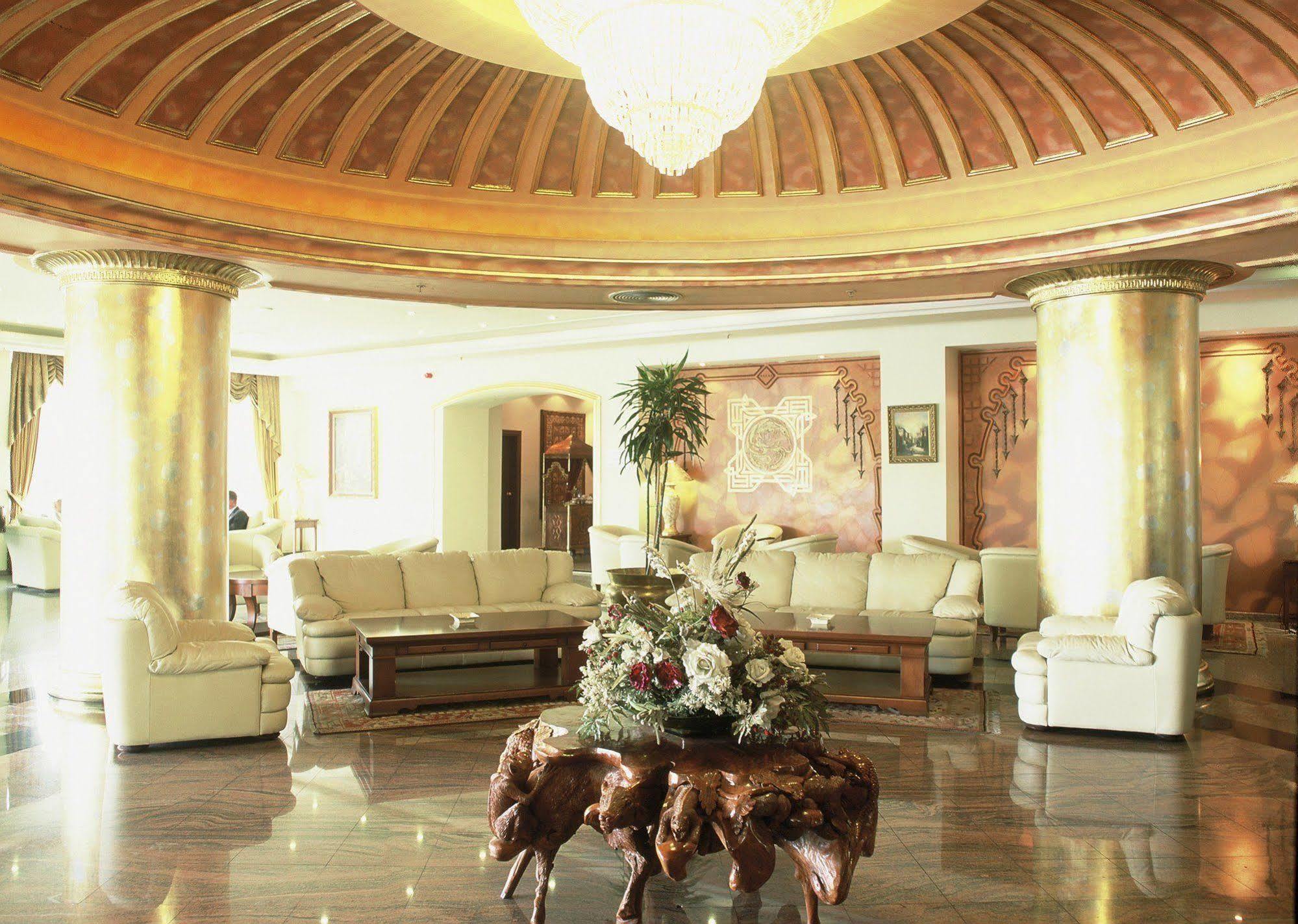 เอเม็กโซเทล โกแชลิ Hotel โคจาเอลี ภายนอก รูปภาพ